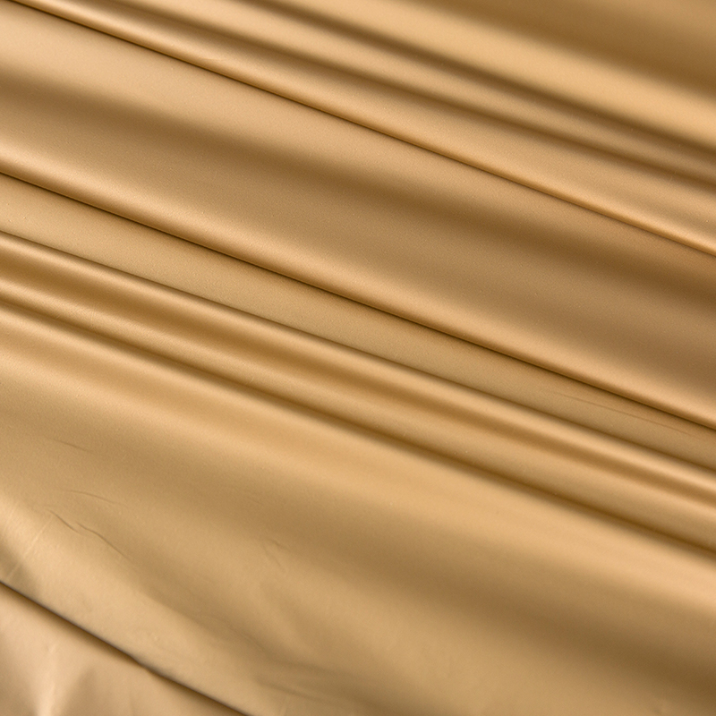 Lätt att bearbeta polyester TPU -film Gold Polyester TPU -film